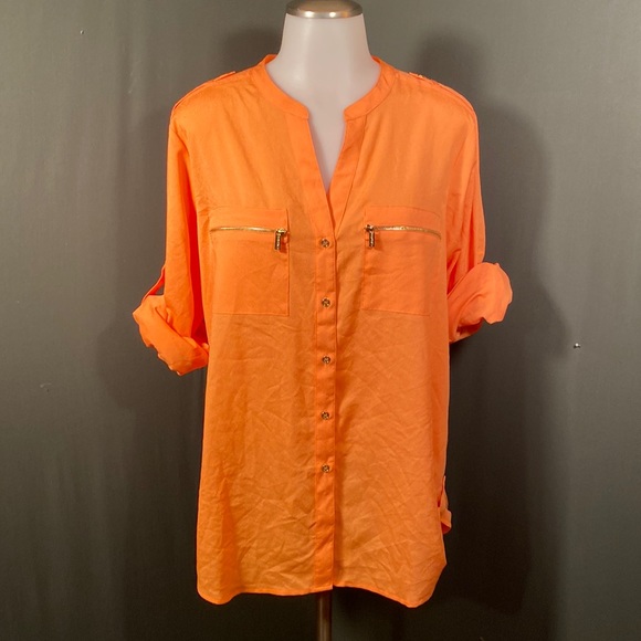 Calvin Klein Tops - Calvin Klein lightweight button down